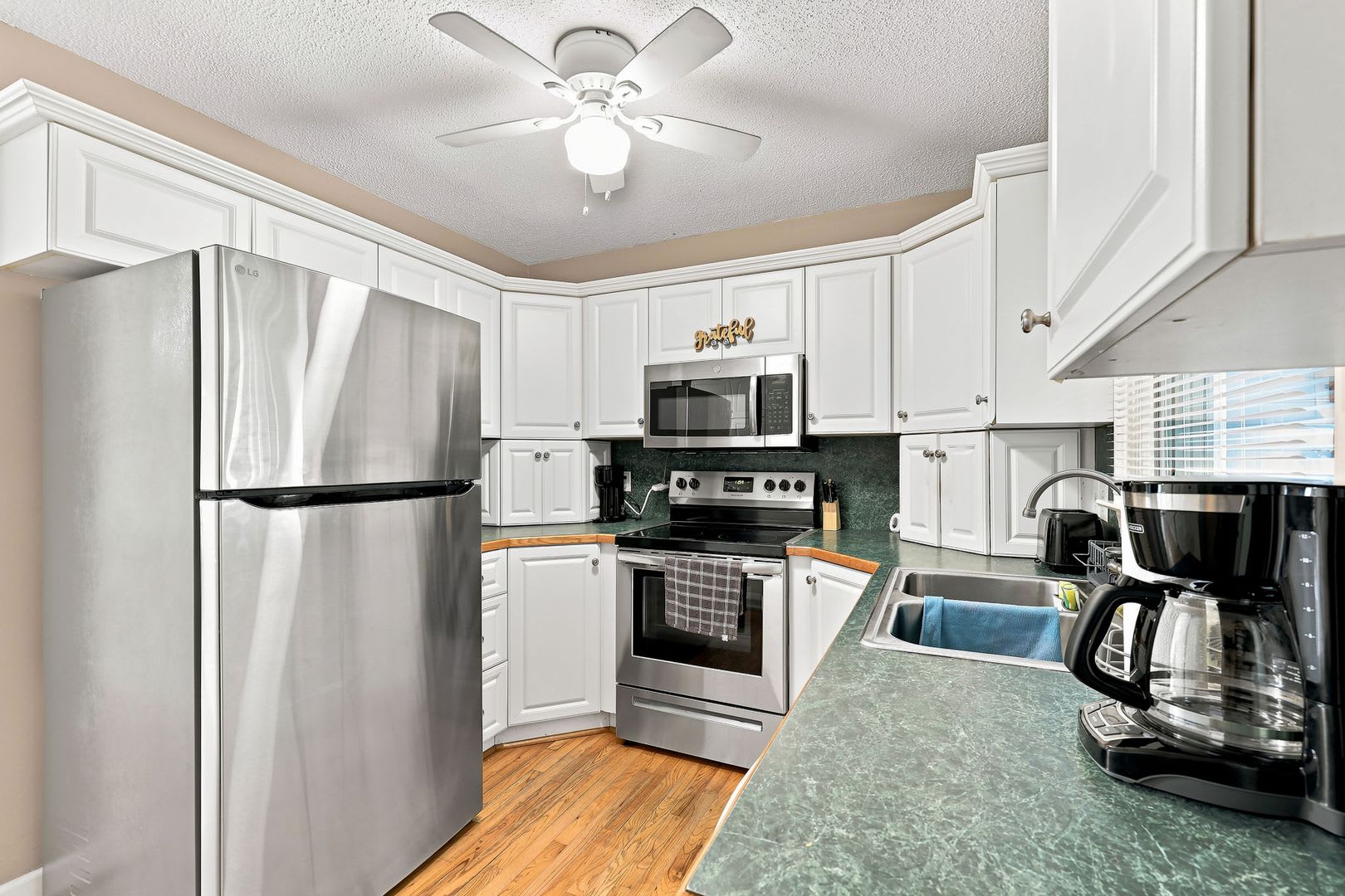 Fully Furnished Duplex "Grateful Blue" – photo 2