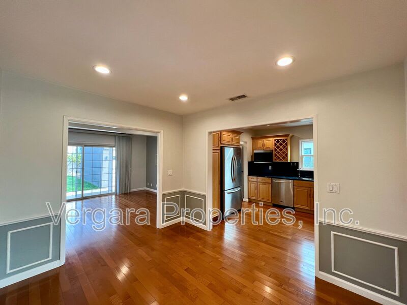 6531 W 85Th St – photo 5
