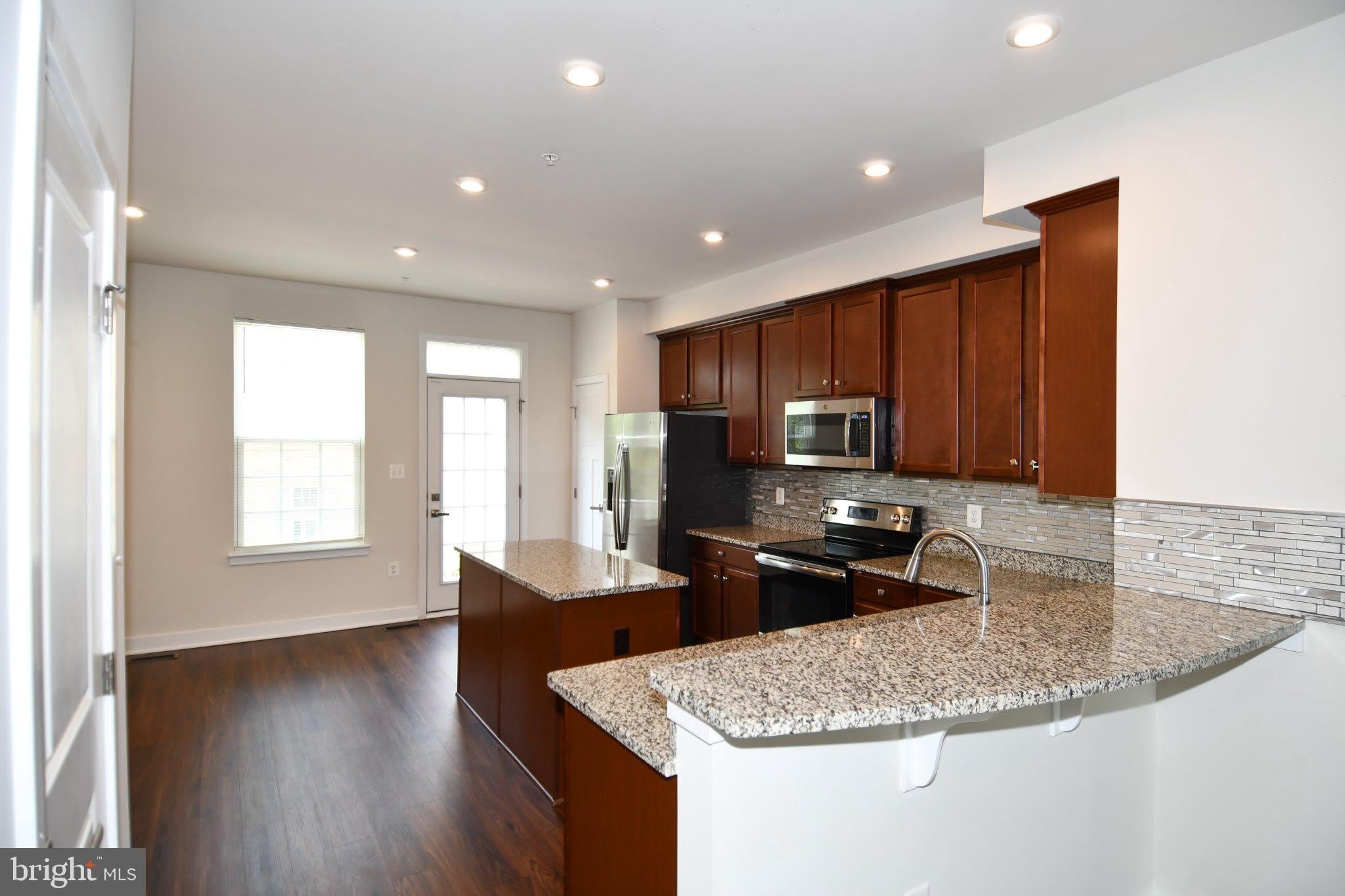 4917 CREST VIEW Drive – photo 5