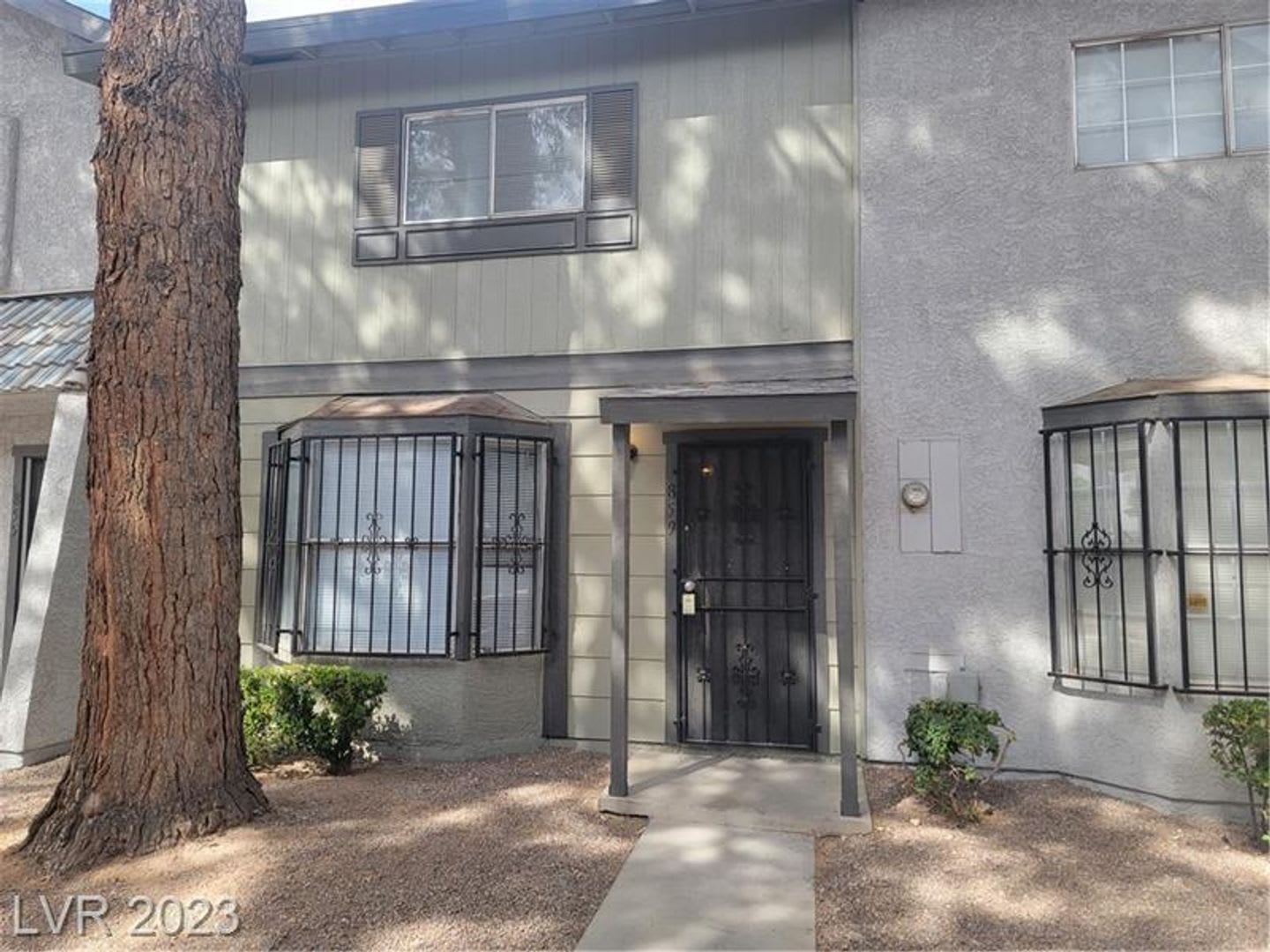 Stylish Townhome Living with Resort-Style Community Amenities! – photo 1