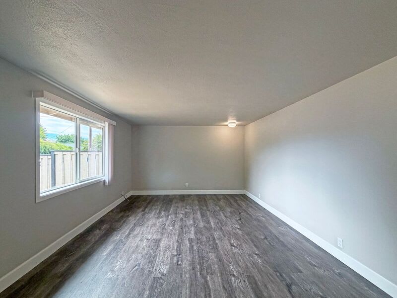3825 Marshall Avenue – photo 4