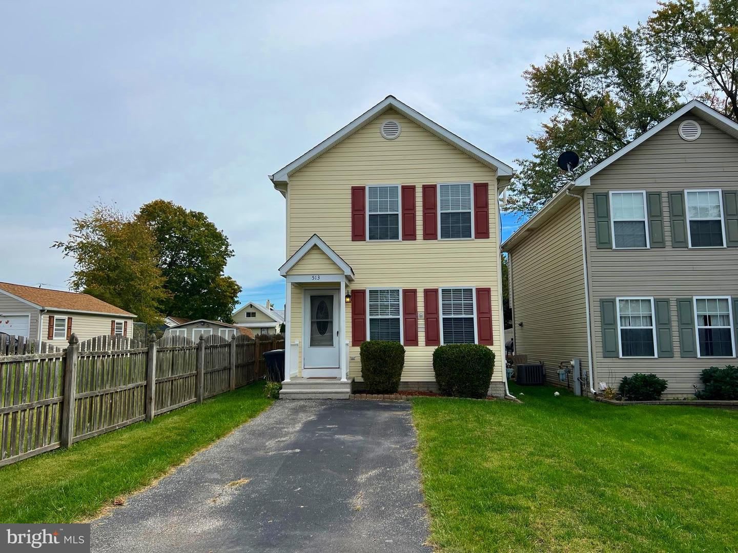 Enjoy Easy Living In This Well Kept 3 Bedroom 1 5 Bath Home – photo 1