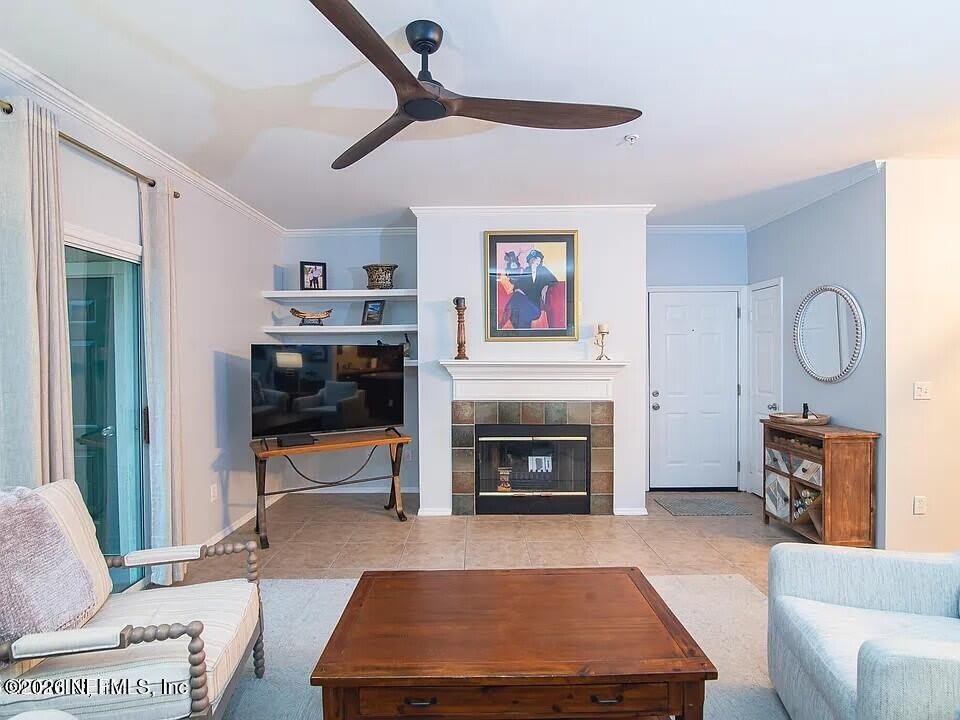 120 Veracruz Drive – photo 2