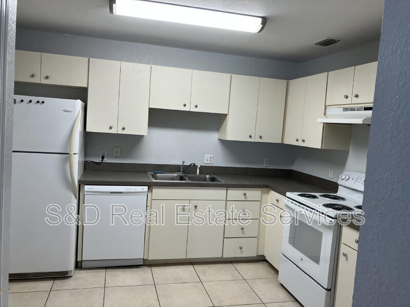 5527 Gaur Lane – photo 2