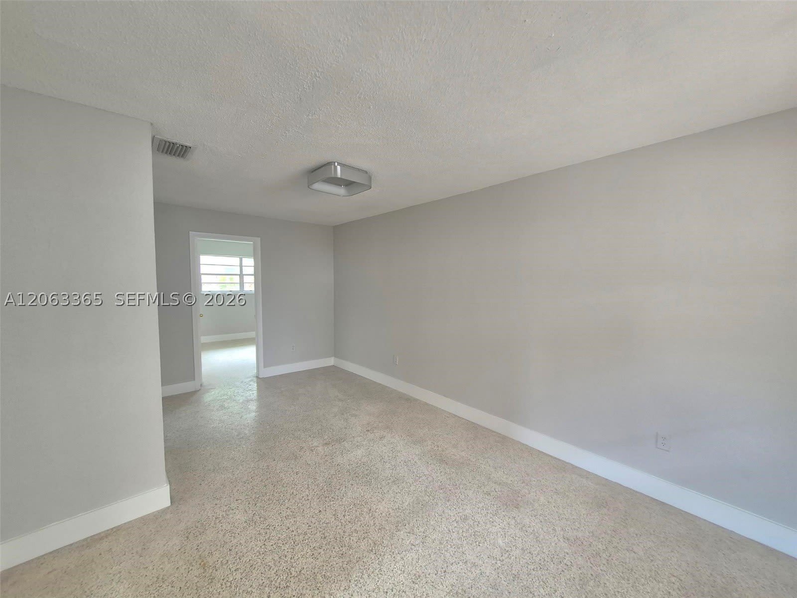 1715 SW 4th St – photo 5