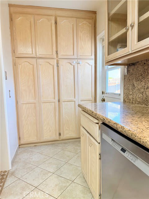 828 North Pass Avenue – photo 2