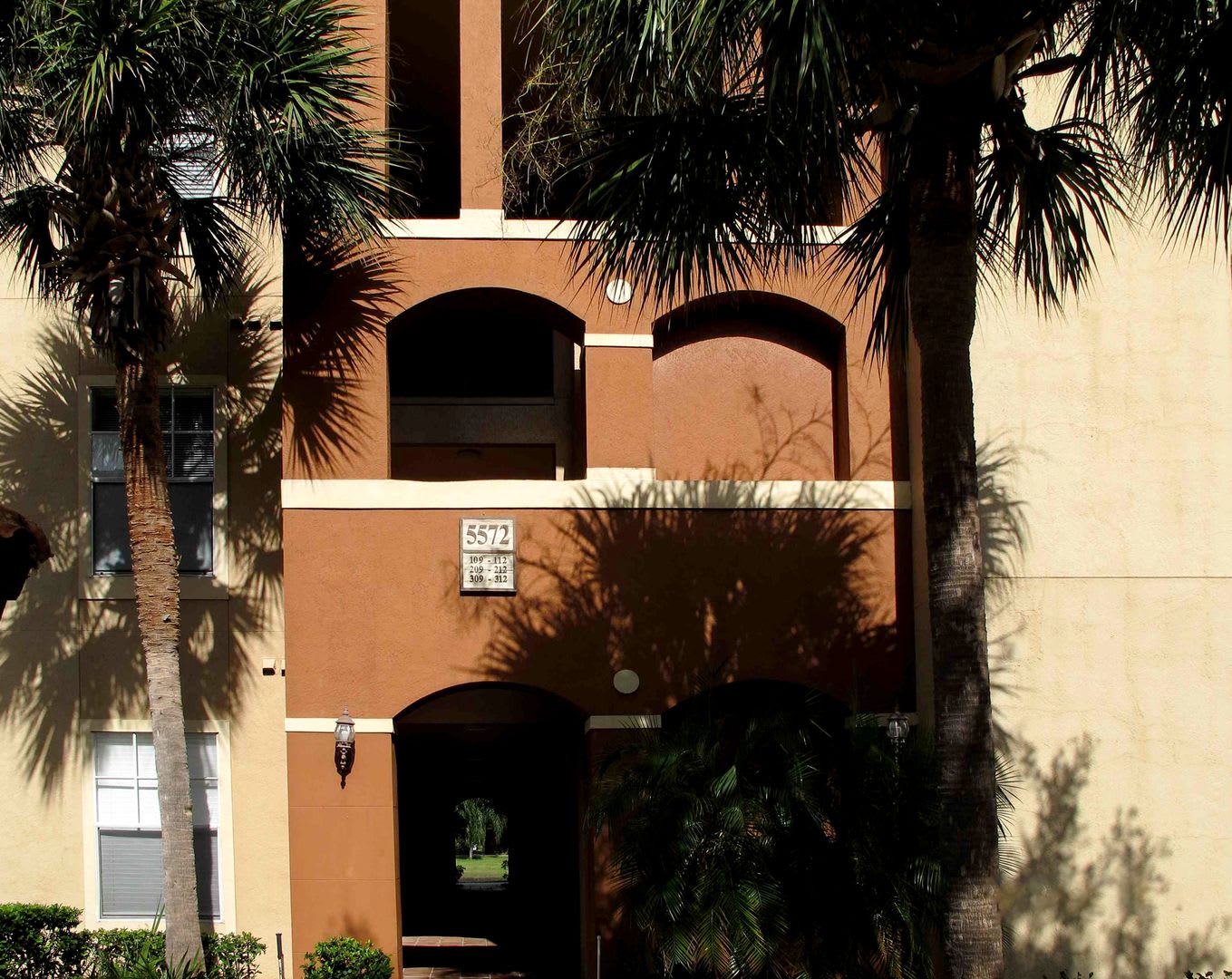 2 bd / 2 ba Condo in Gated Community – photo 1