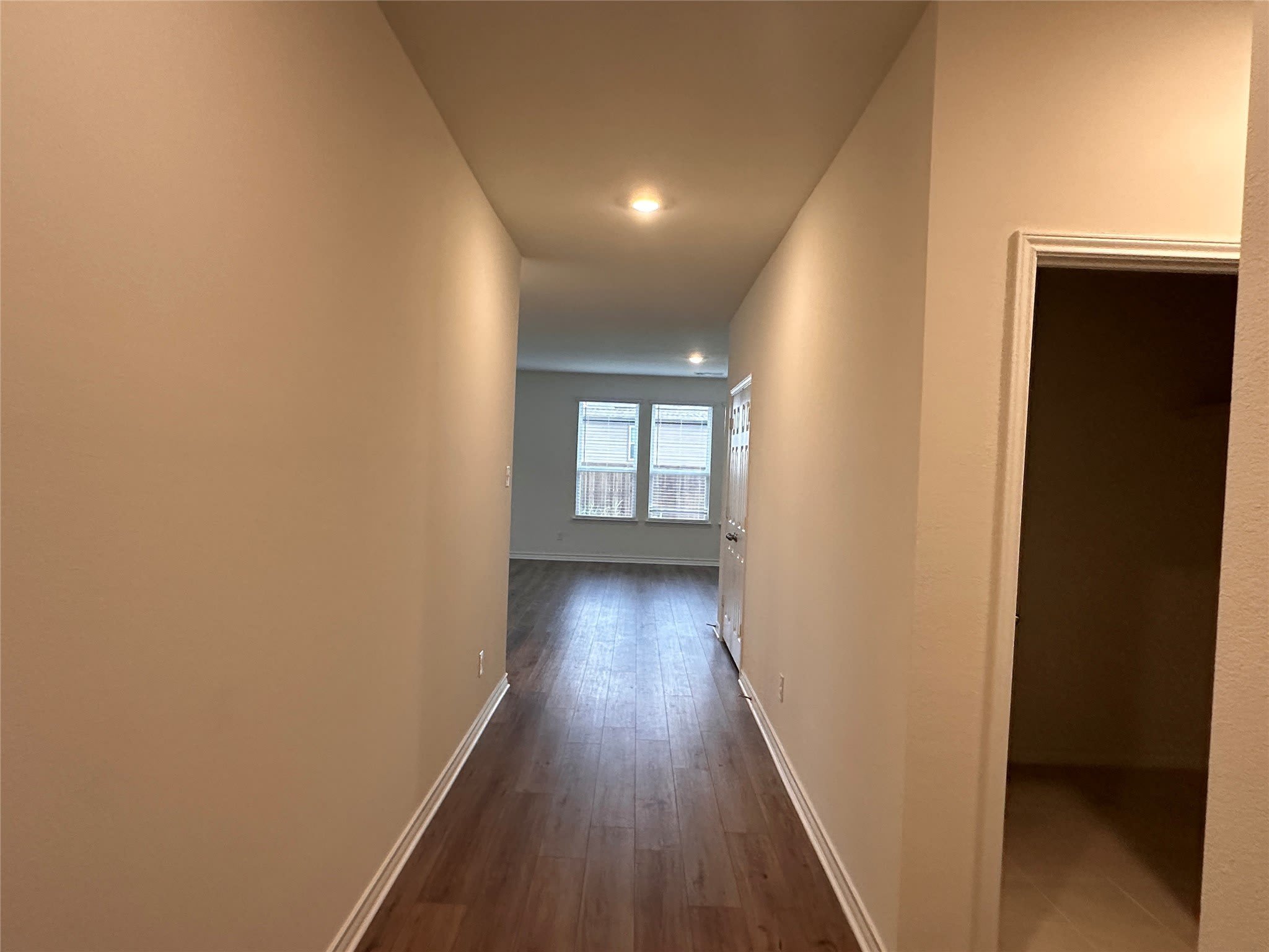 663 Saxony Drive – photo 2