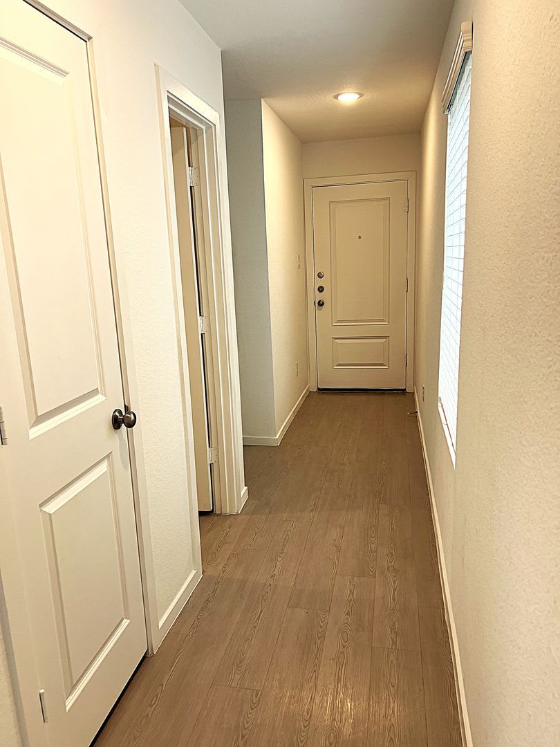 4 Bedroom Home Conveniently Located New Caney House in Tavola – photo 3