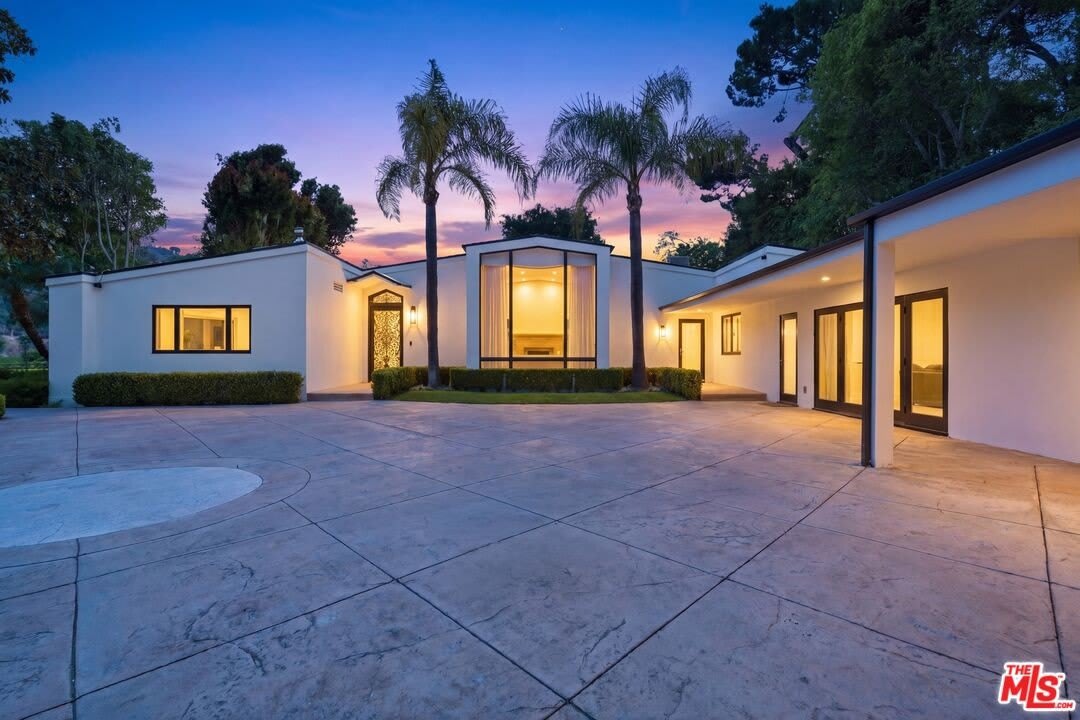 999 Casiano Rd – photo 1