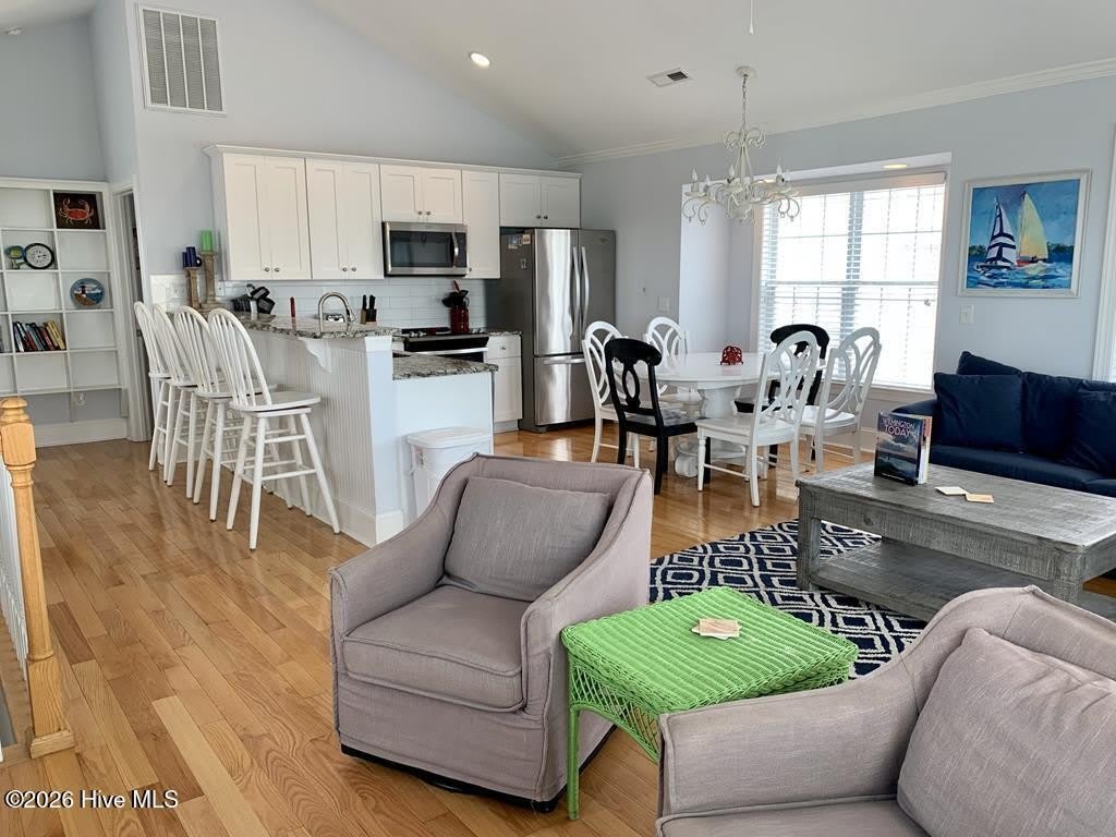305 N Shore Drive – photo 5