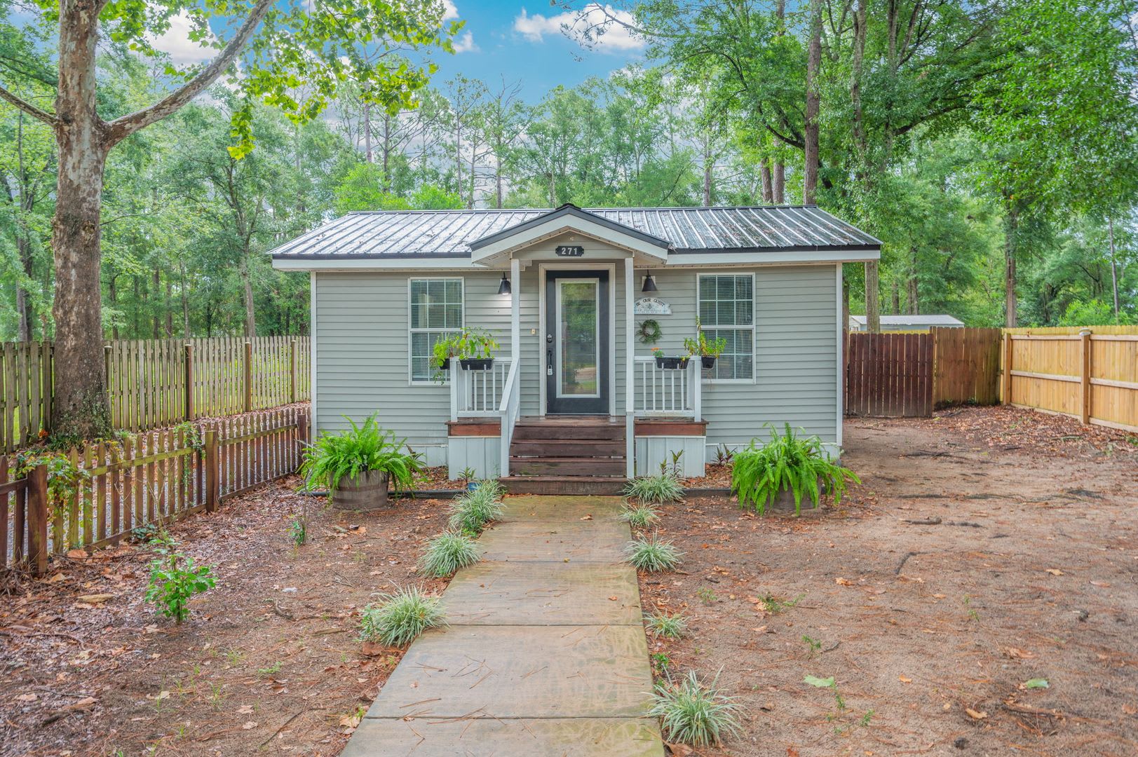 MOVE IN SPECIAL!! $500 off first month's rent! – photo 4