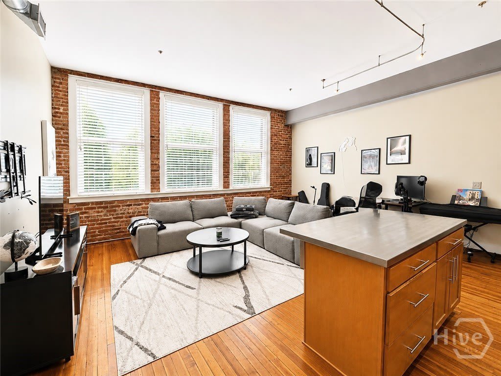122 W Broughton Street – photo 4