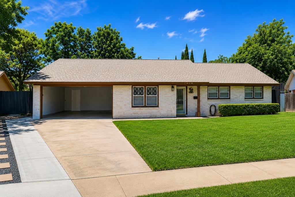 1616 W Dengar Ave – photo 1