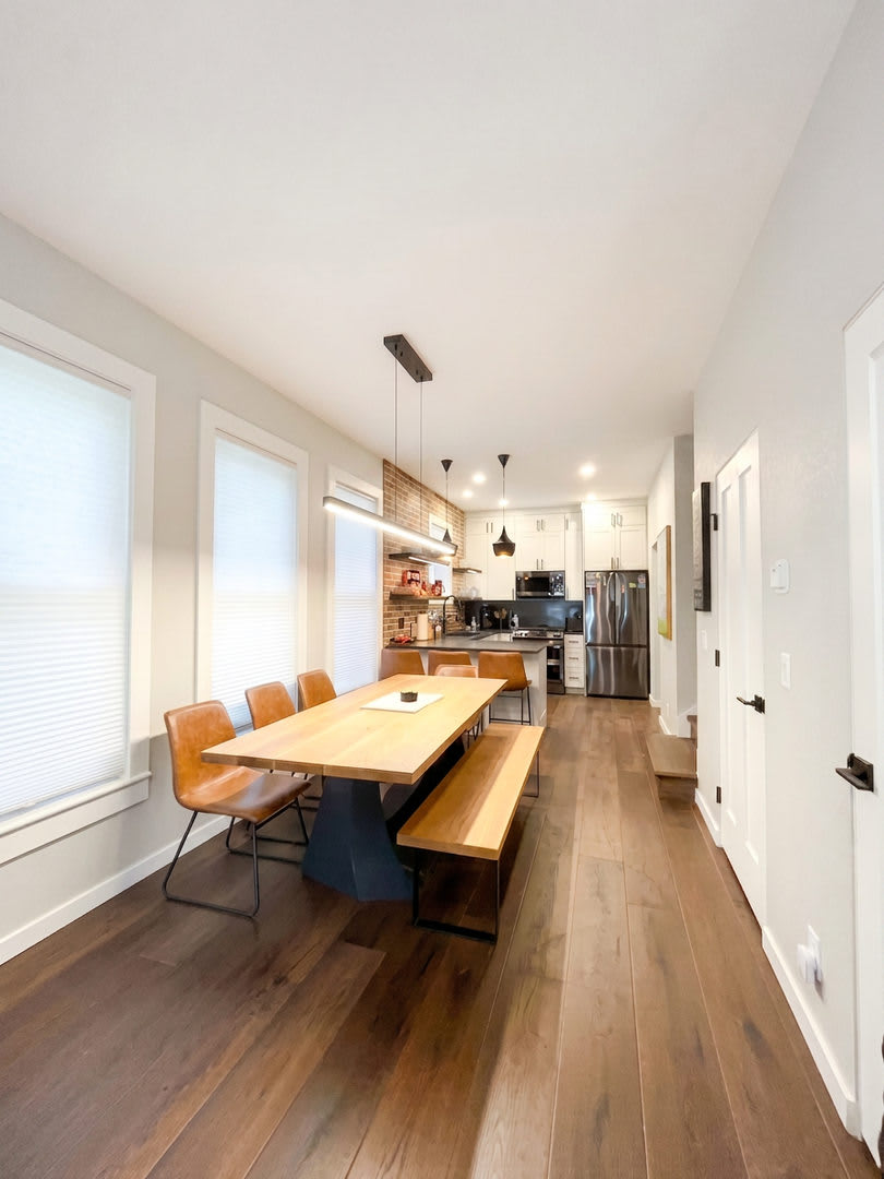 Furnished! In town! Walk to everything! Recently updated! – photo 4