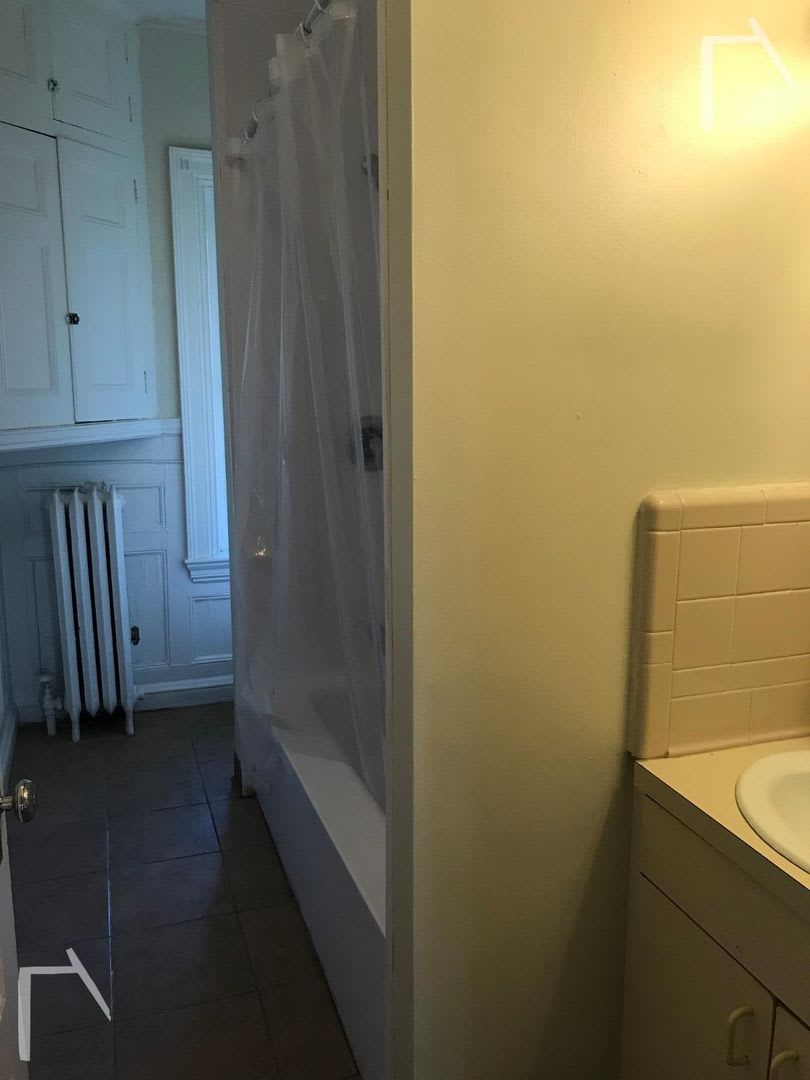 Charming 2 Bedroom No Broker Fee – photo 5