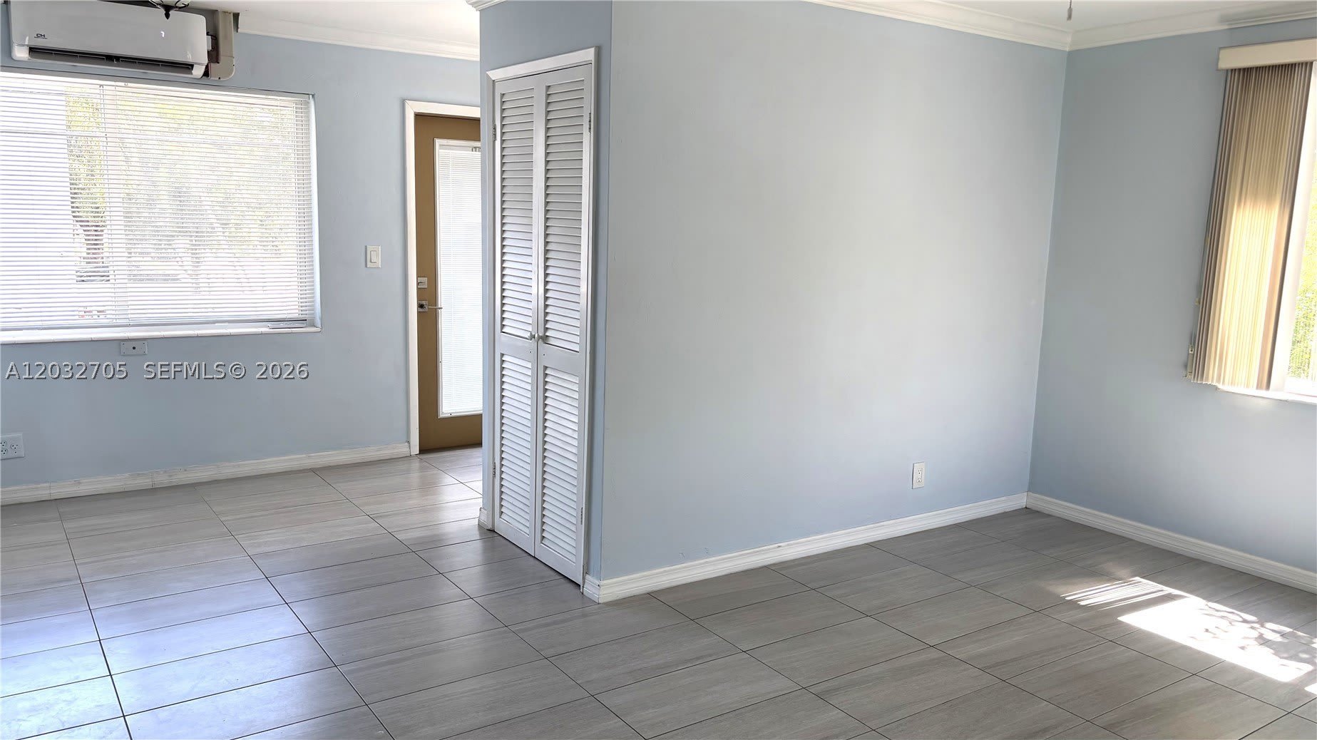 601 S 19th Ave – photo 5