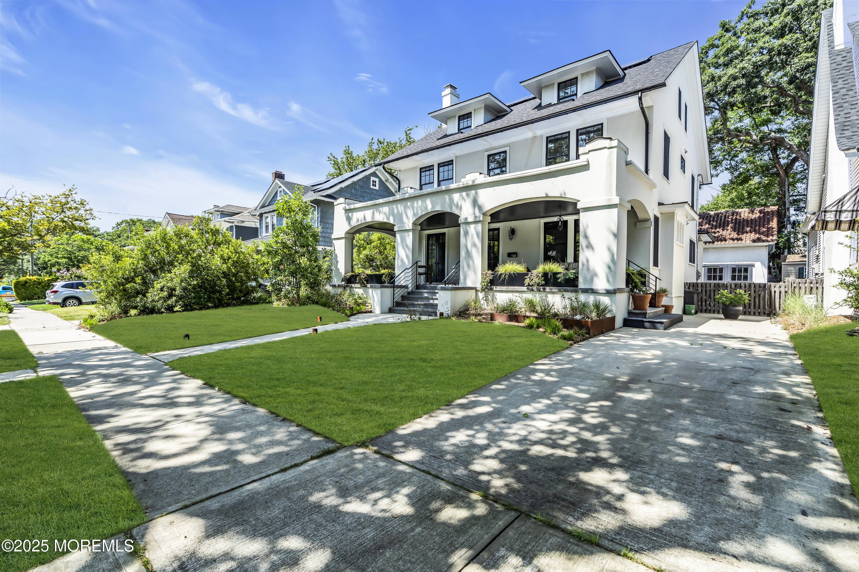 703 7th Avenue – photo 2