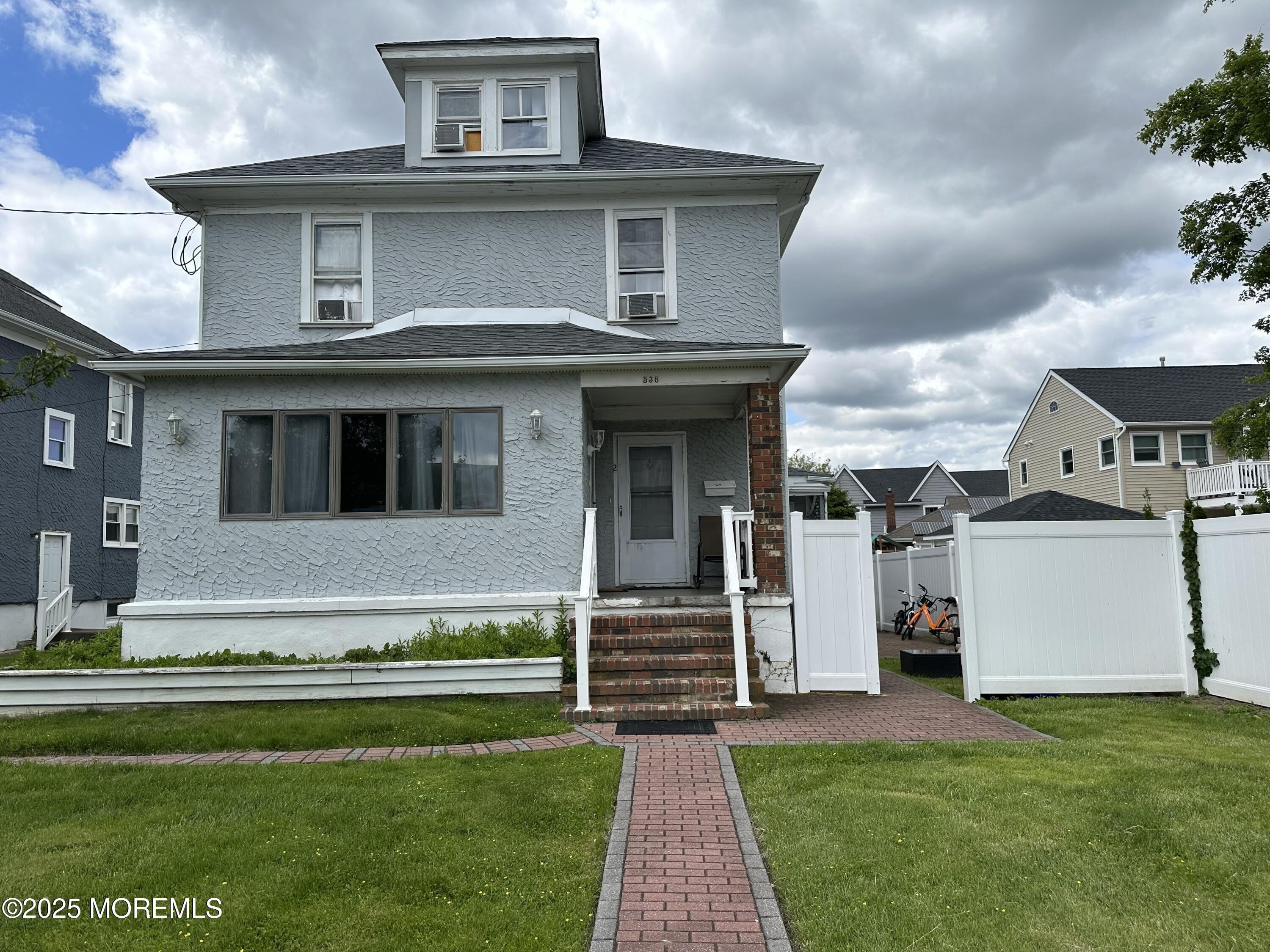 538 Ocean Boulevard – photo 1