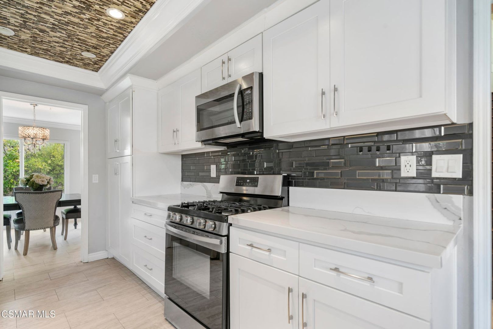 Gorgeous Shadow Run Home Perched On A Quiet Cul De Sac In Moorpark With Access To Community Pool Spa – photo 5