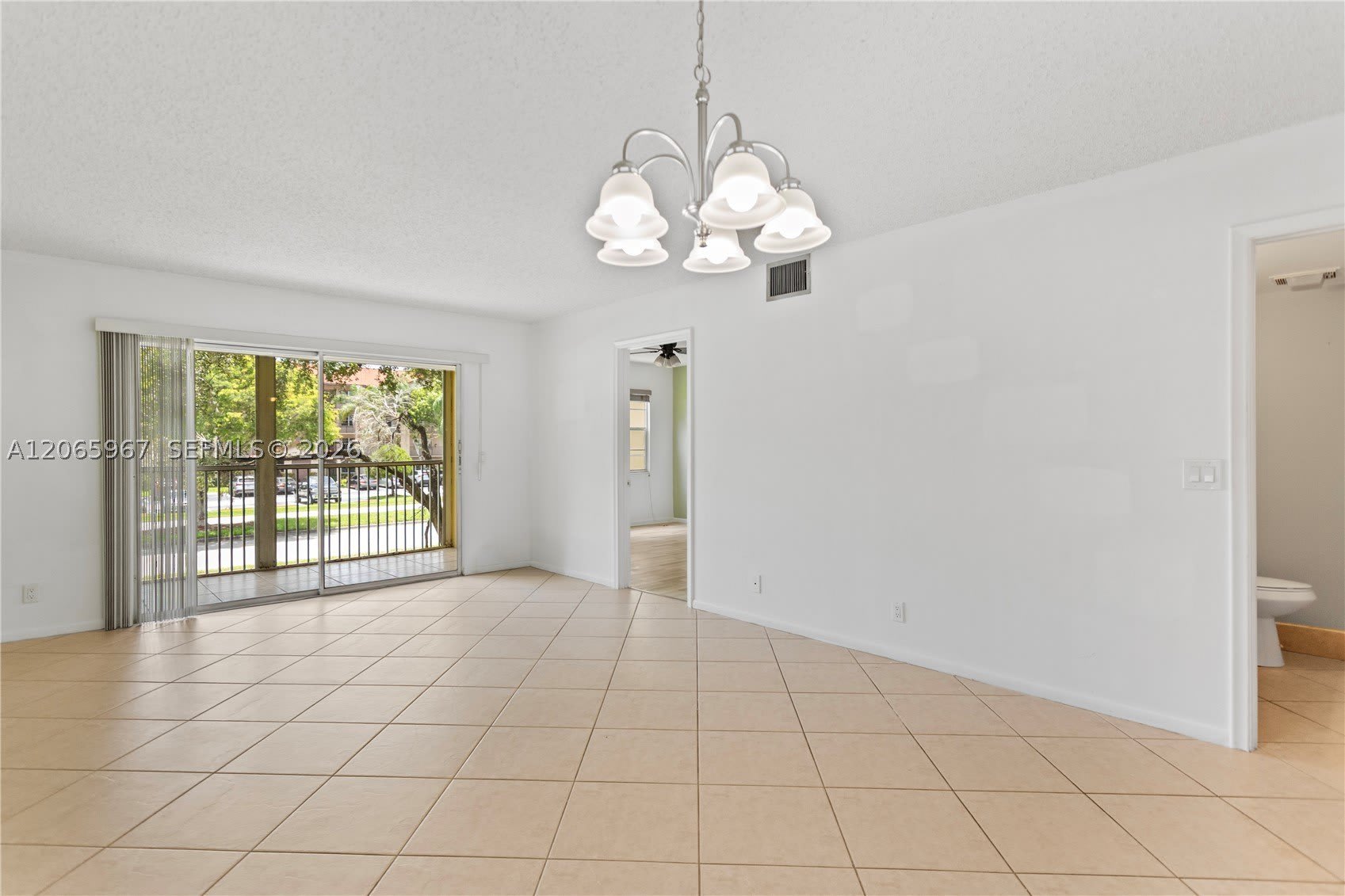 1100 SW 128th Ter – photo 4