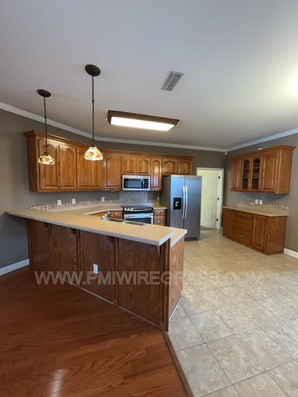 249 Windsor Garden Drive – photo 5