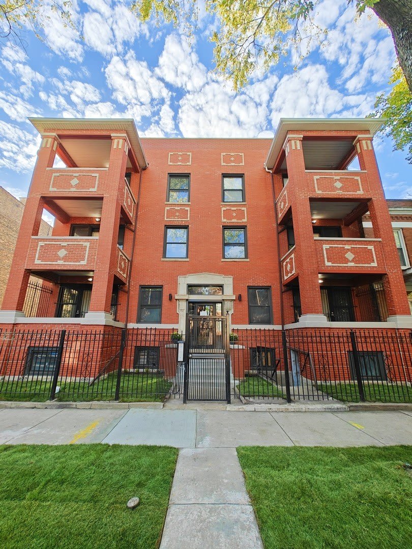 6022 S Eberhart Avenue – photo 1