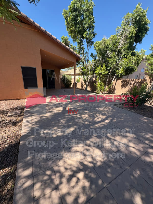 15745 W Latham St – photo 2