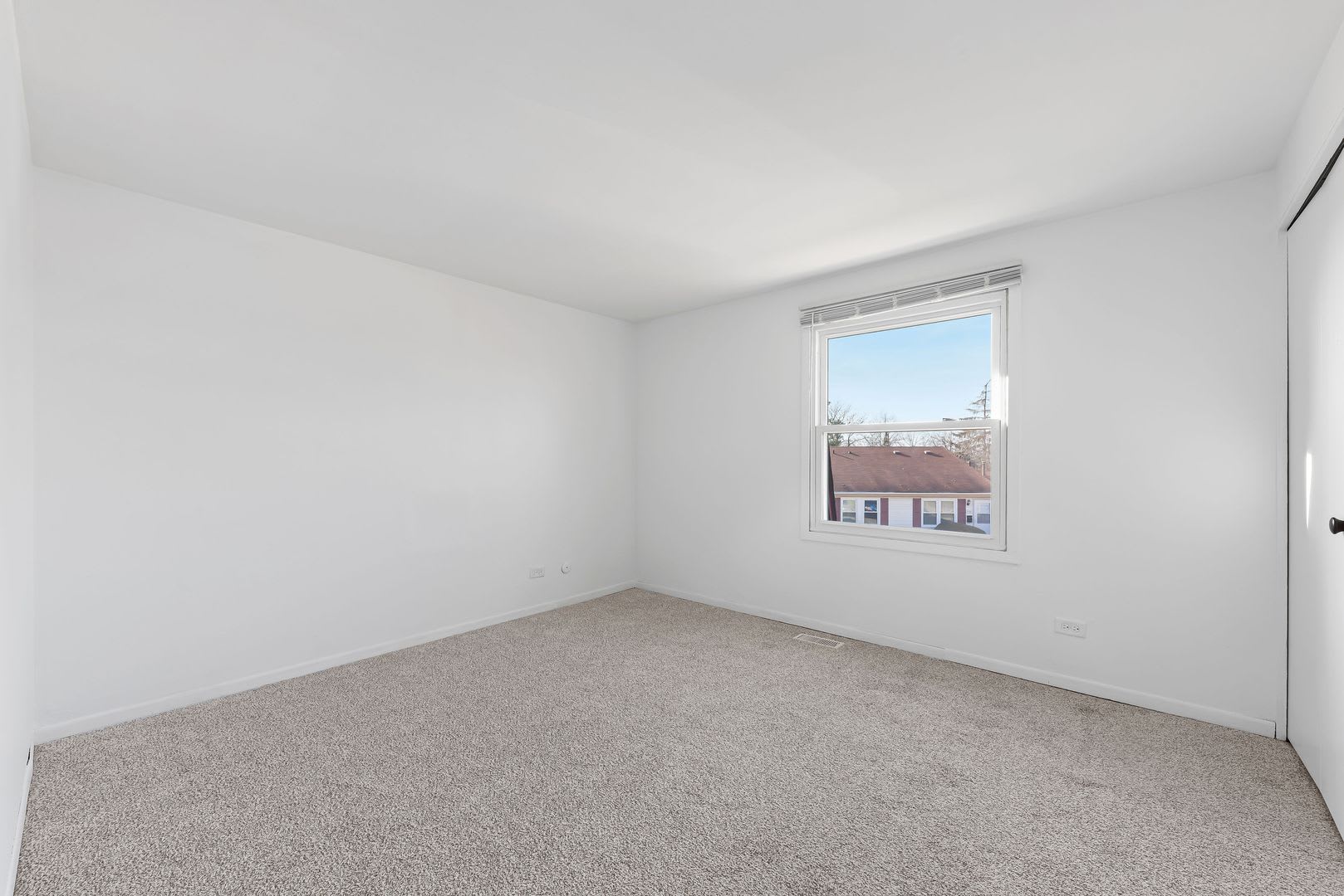 Townhouse in Hoffman Estates – photo 4
