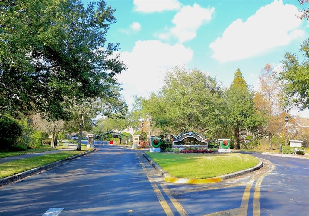 10330 ESTERO BAY Lane – photo 2