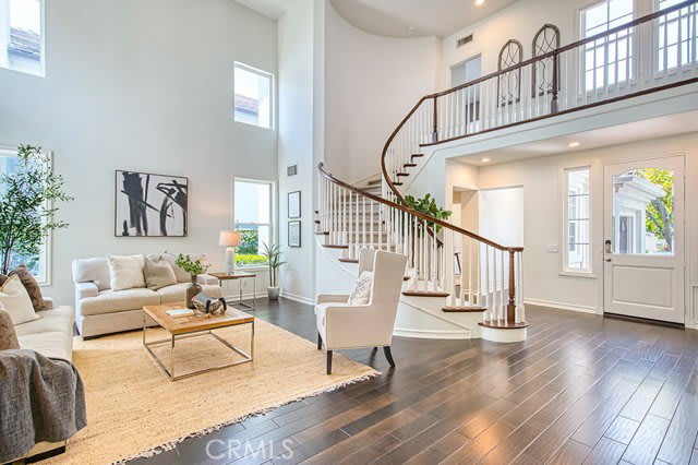 30 Eisenhower Lane – photo 4