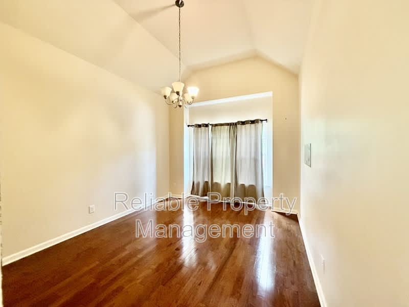 48 Salerno Dr – photo 5
