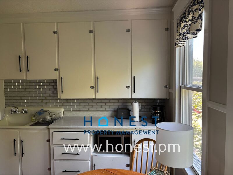 120 College Street – photo 4