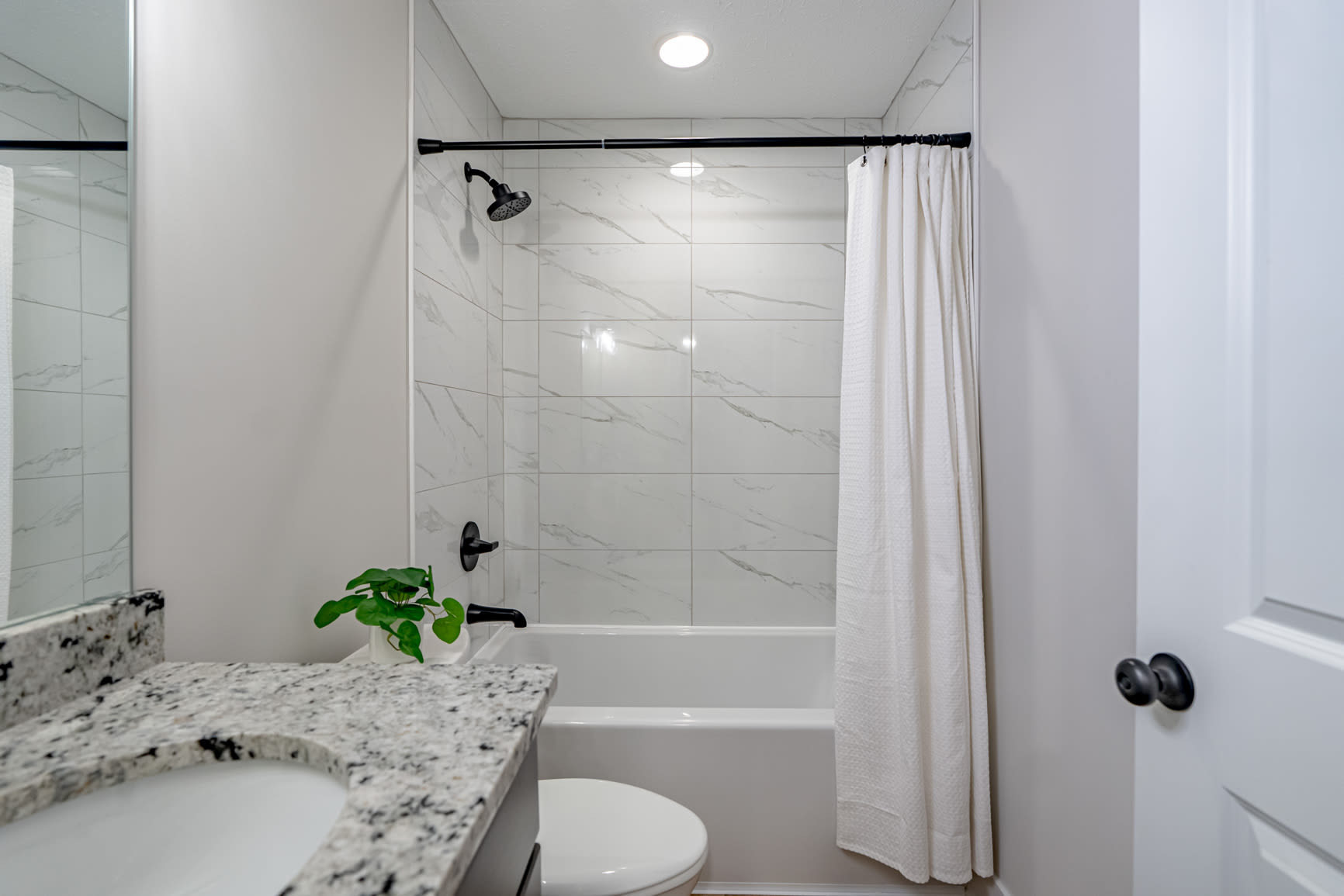 422 Lexington Avenue – photo 3
