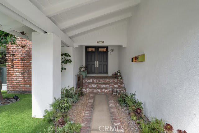 6305 Crebs Avenue – photo 2