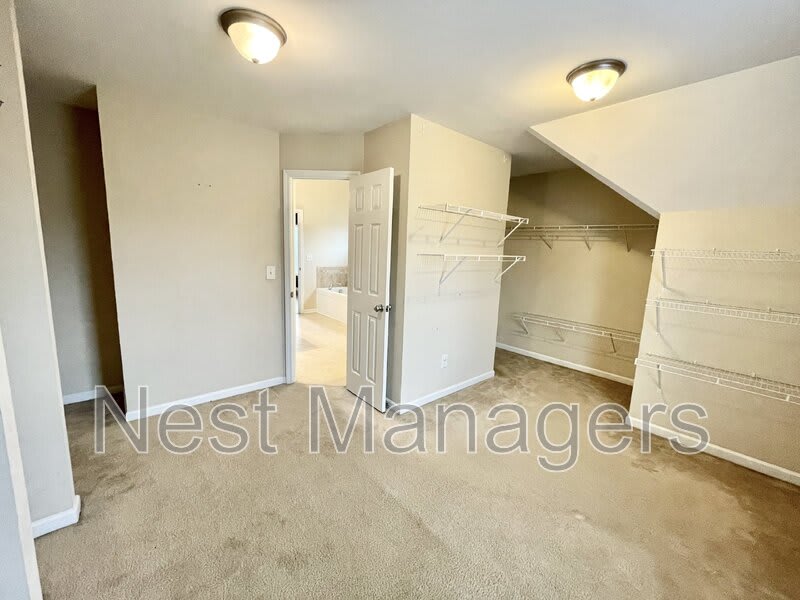 311 Highgrove Dr – photo 3
