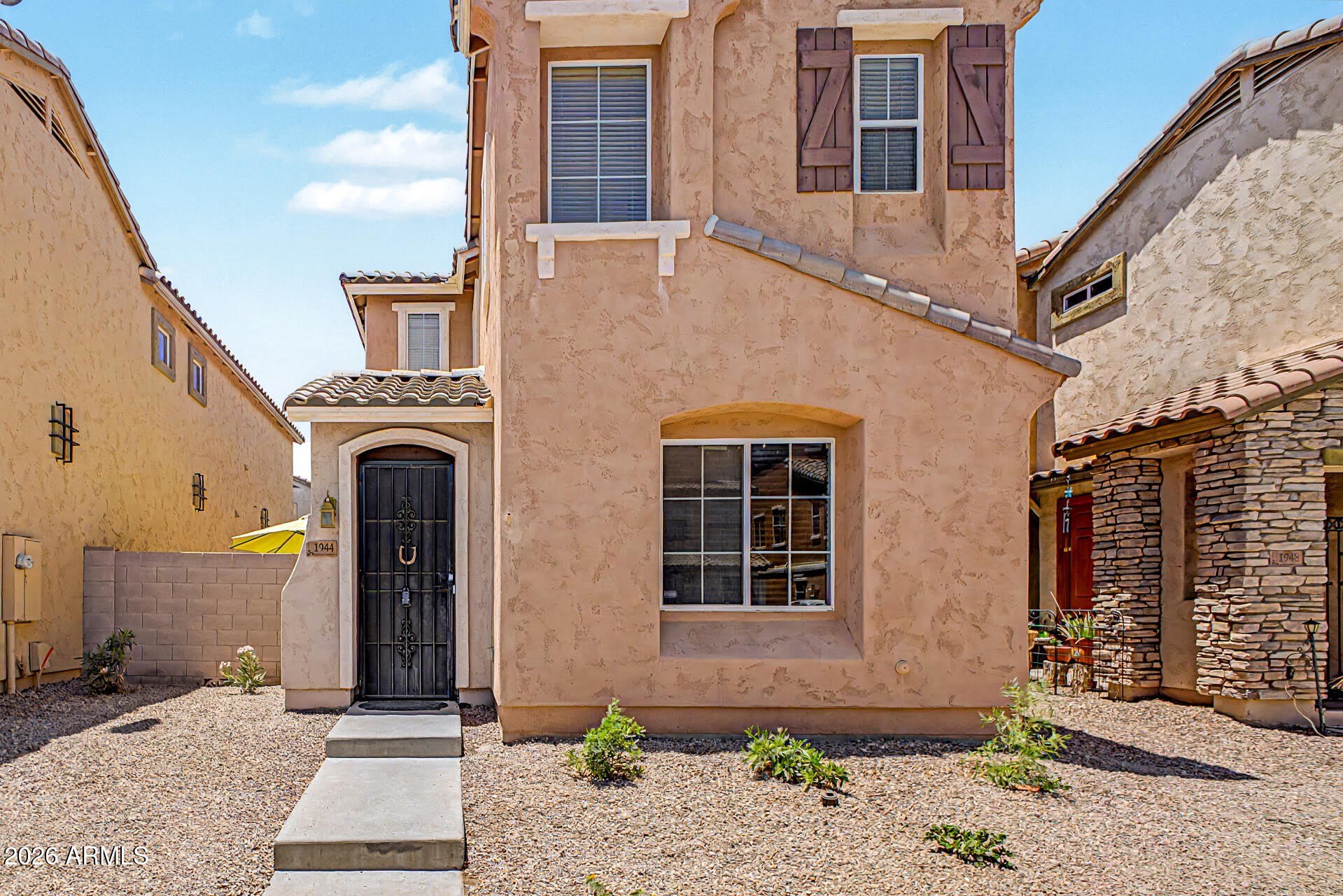 1944 N 77TH Glen – photo 2