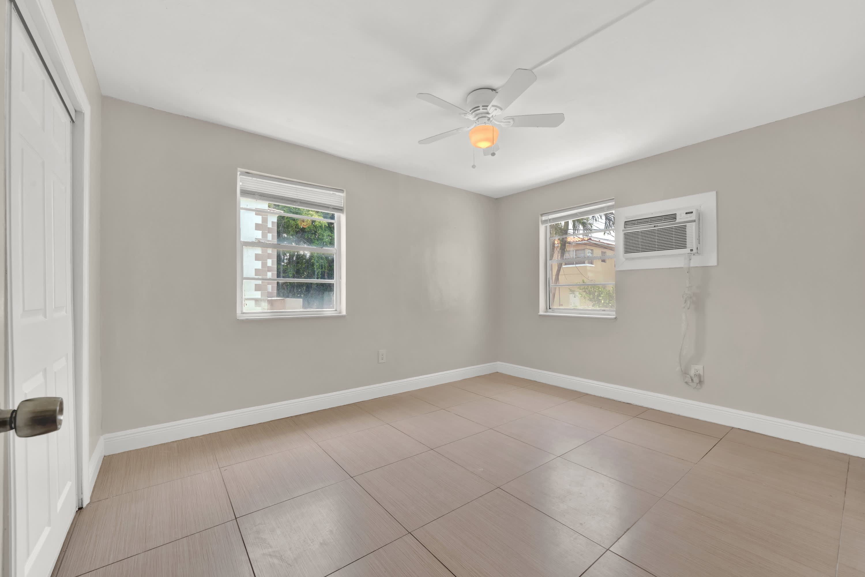 1306 Douglas Rd.Apt 01 – photo 2