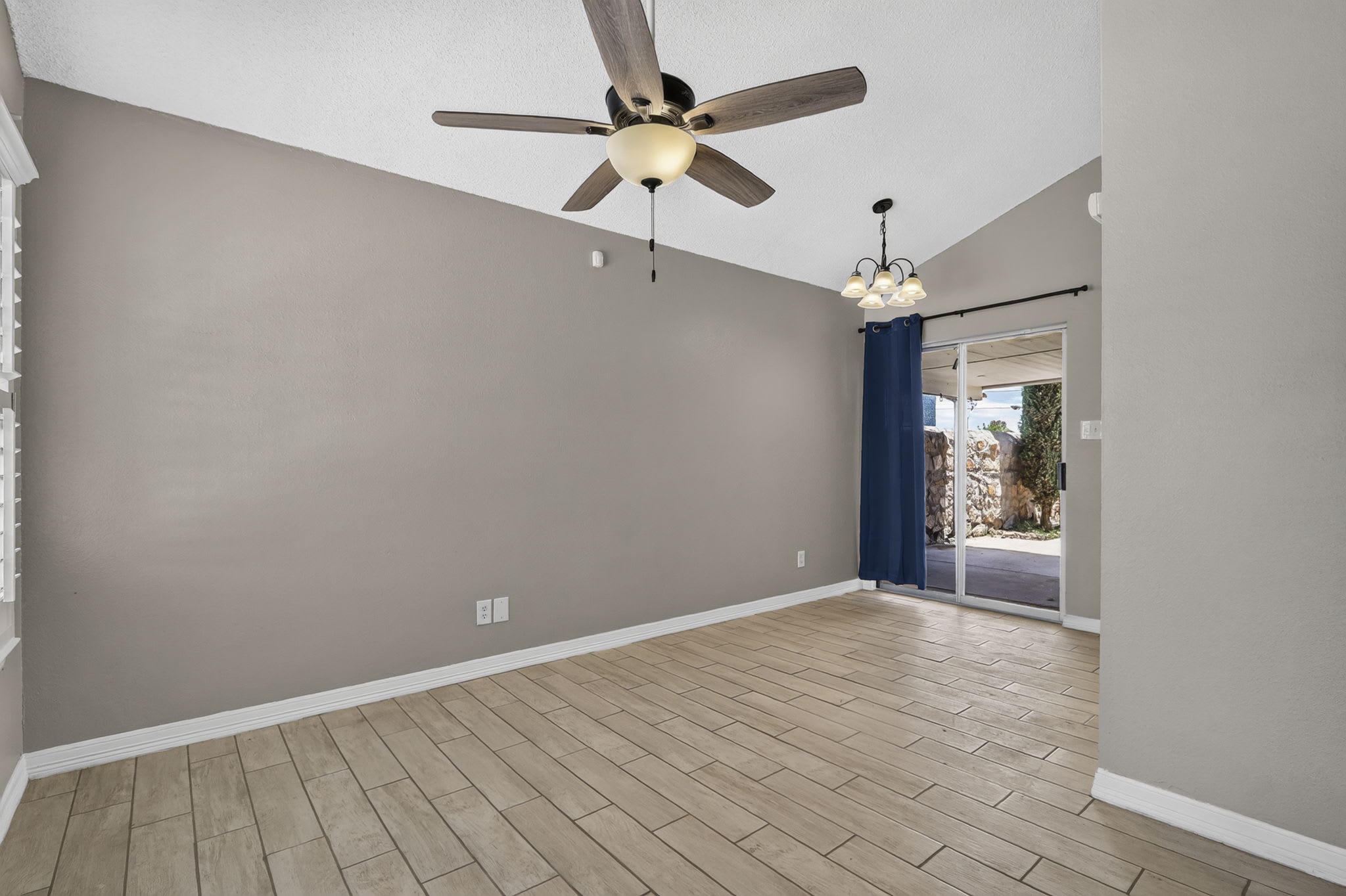 9128 Bur Oak Circle – photo 4