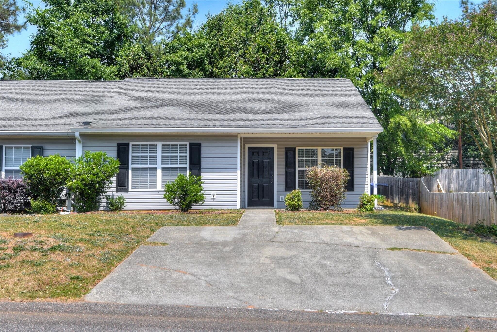 118 Charleston Row Boulevard – photo 2
