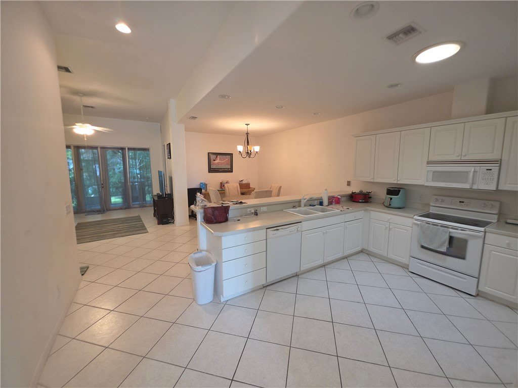 417 Pineapple Square Sw – photo 4