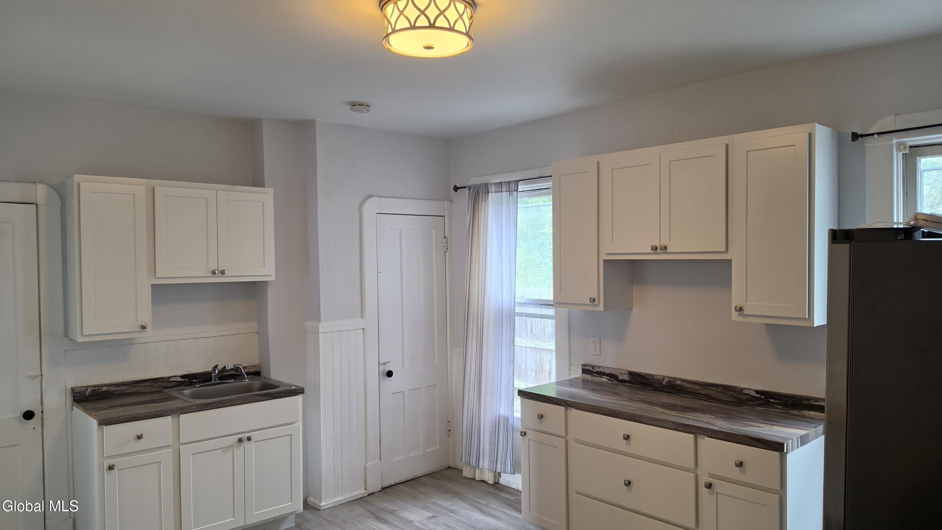 107 N Ten Broeck Street – photo 5