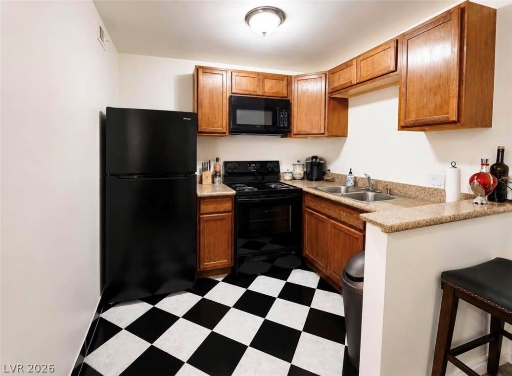 512 Albert Avenue – photo 2