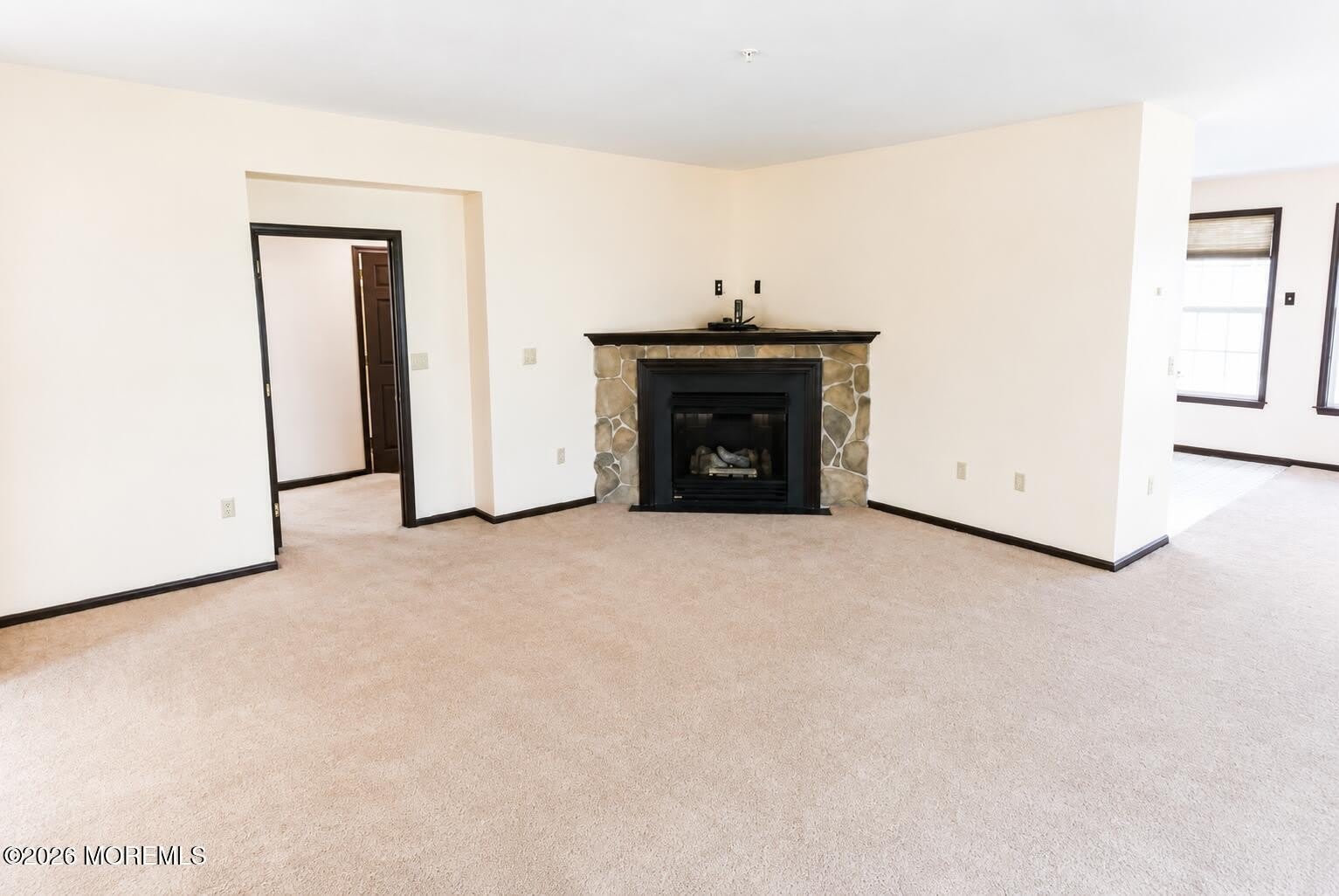 526 Saint Andrews Place – photo 4