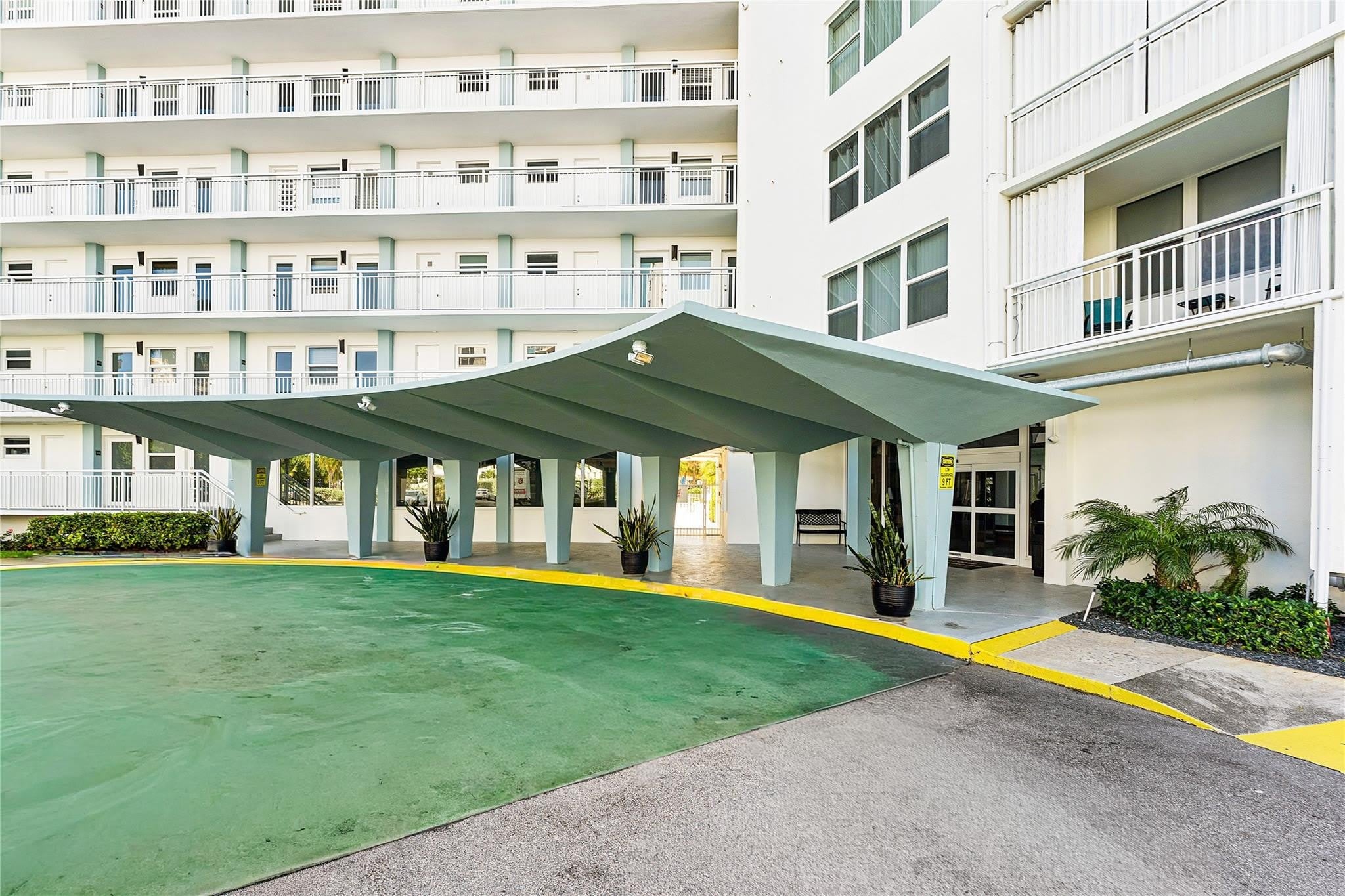 201 N Ocean Boulevard – photo 3