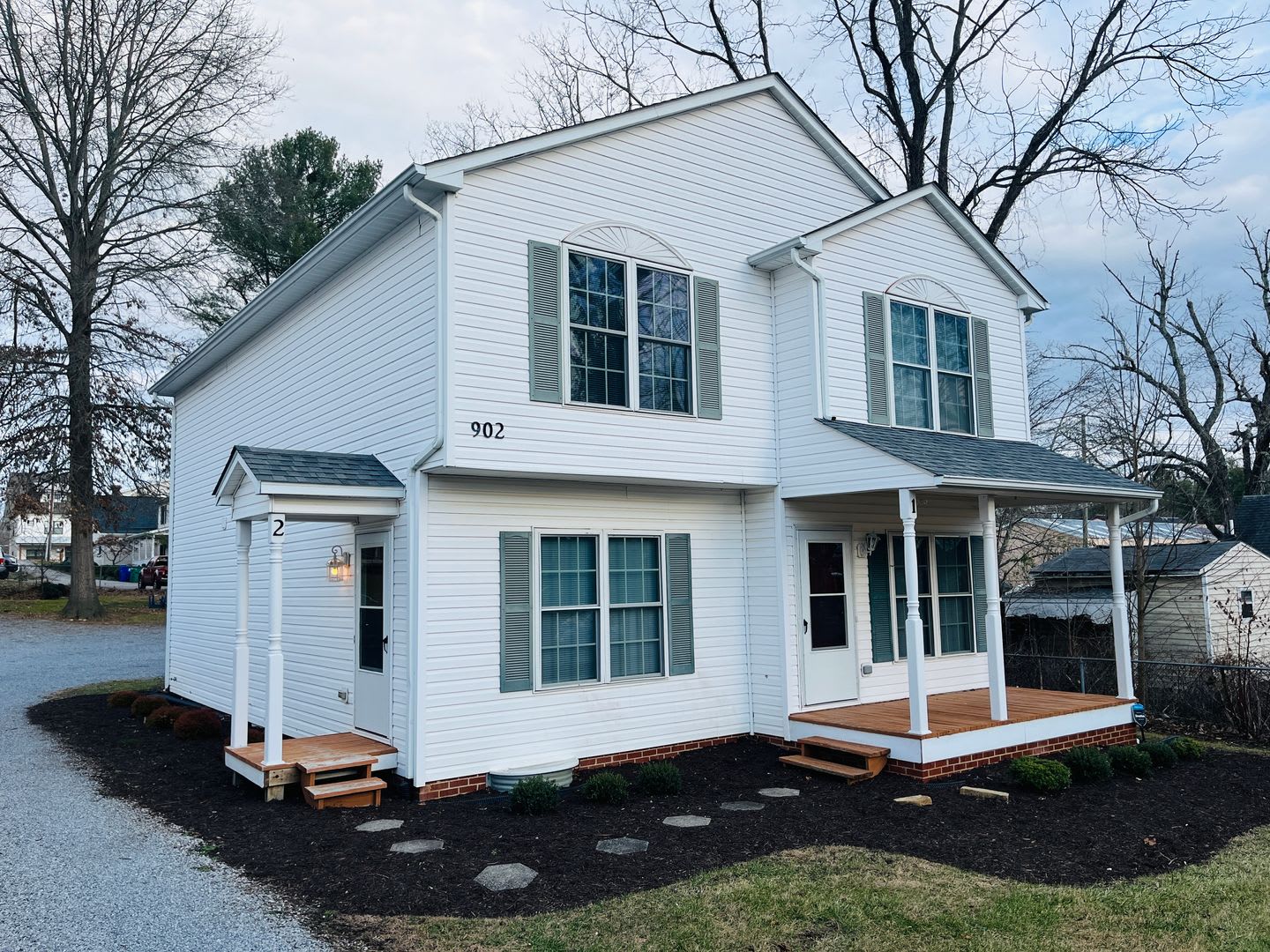 2 Bedroom 2.5 Bathroom Townhouse – photo 1