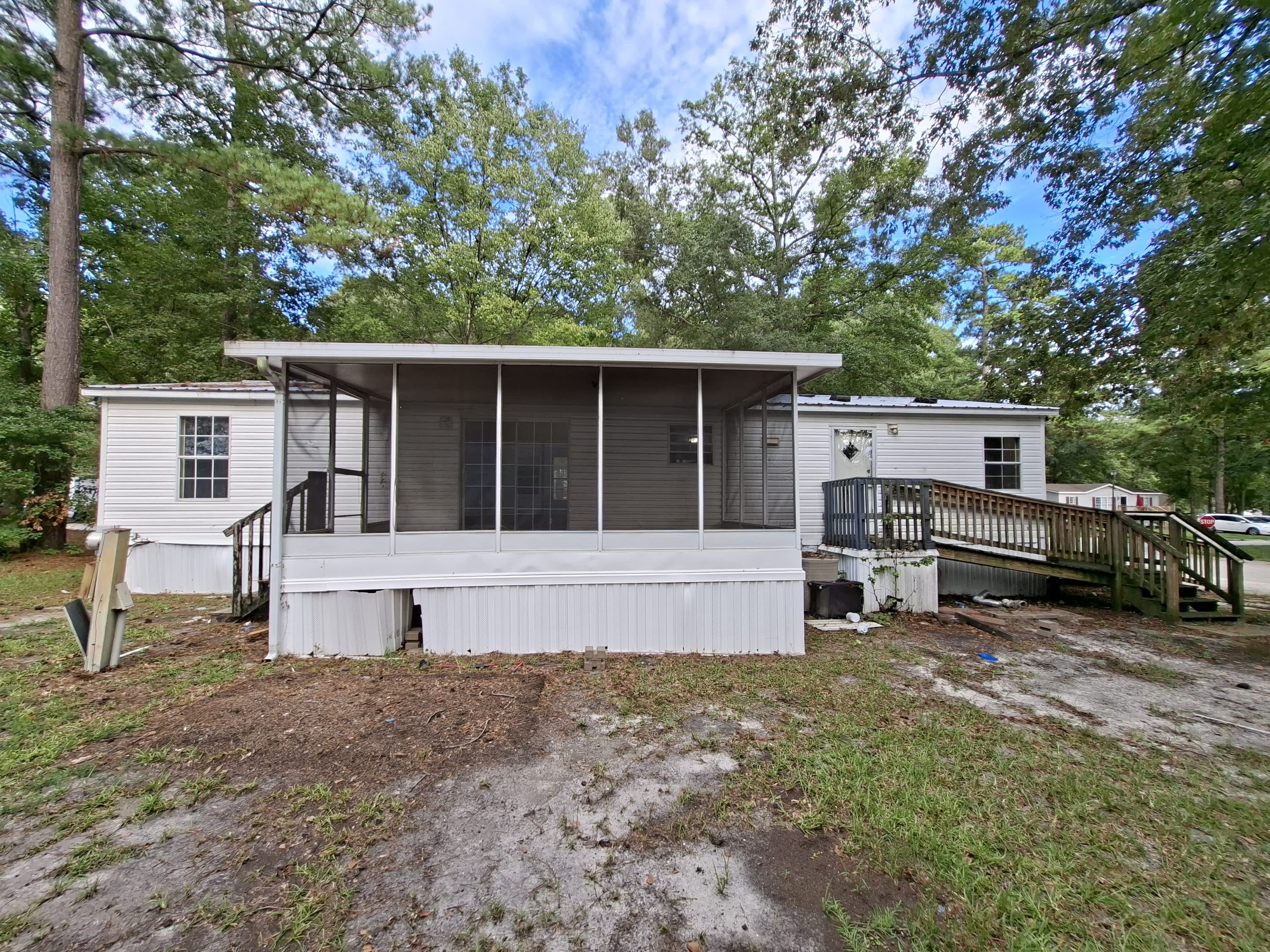 111 Carnes Boulevard – photo 5