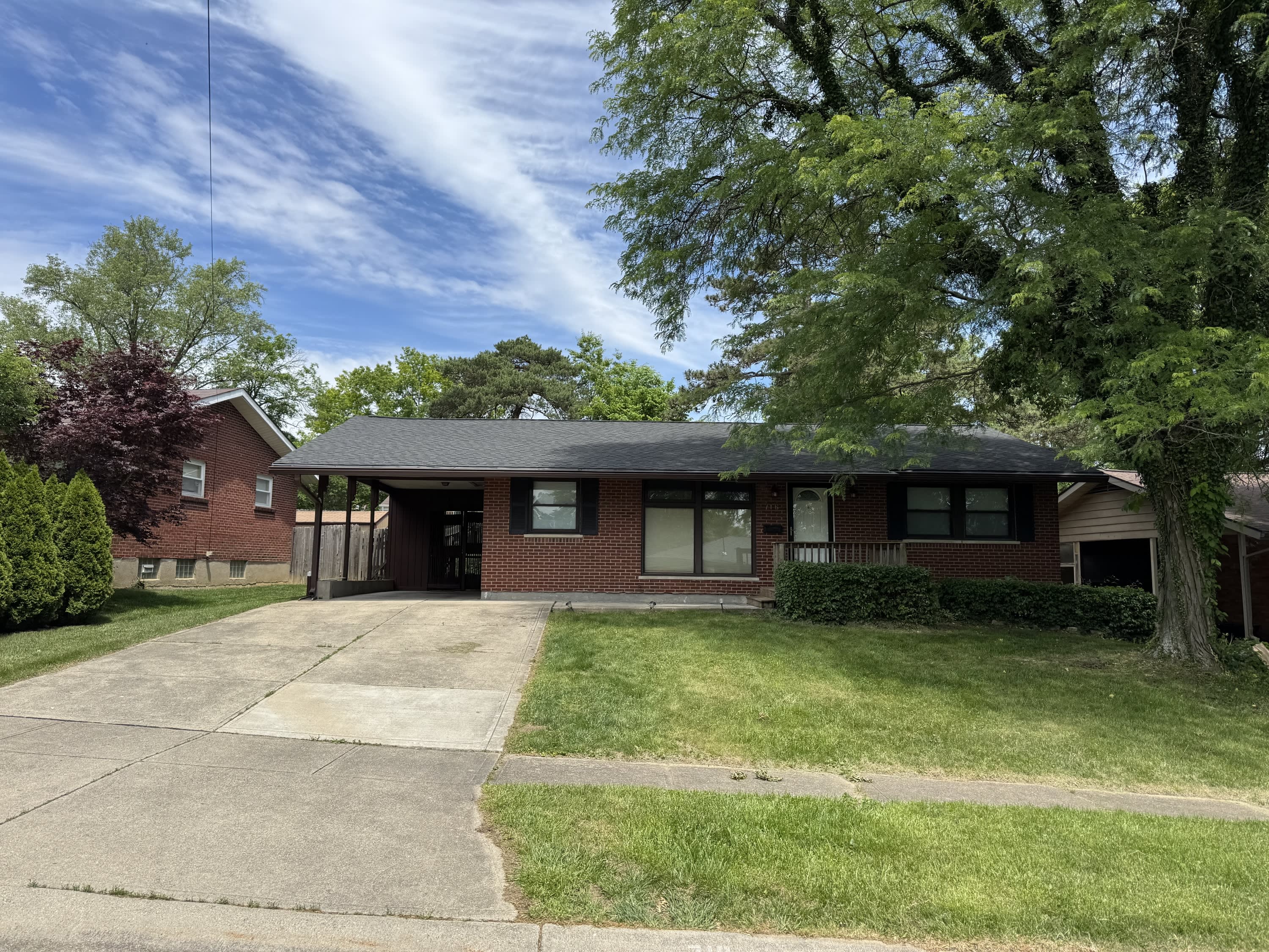 716 Cranford Drive – photo 2