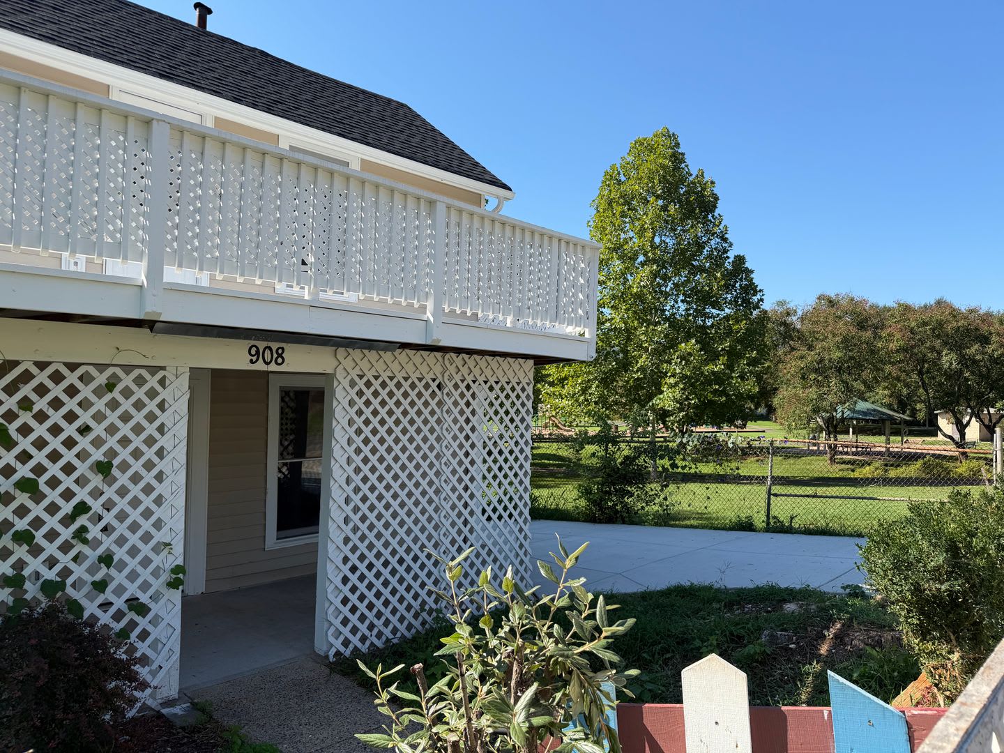 908 Rives Street – photo 2