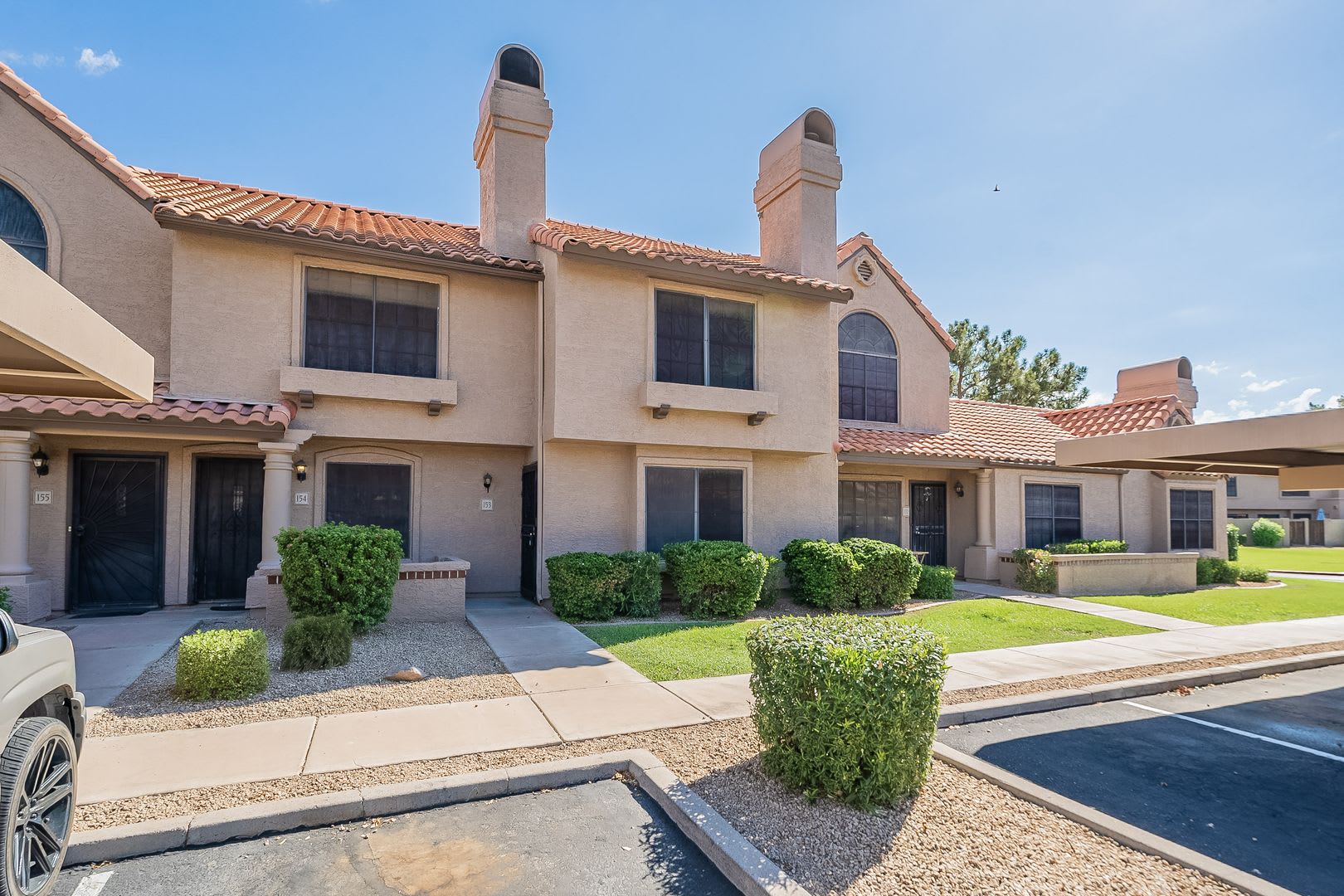 Dual Primary Suites! Charming Chandler Townhome with Pool – photo 2